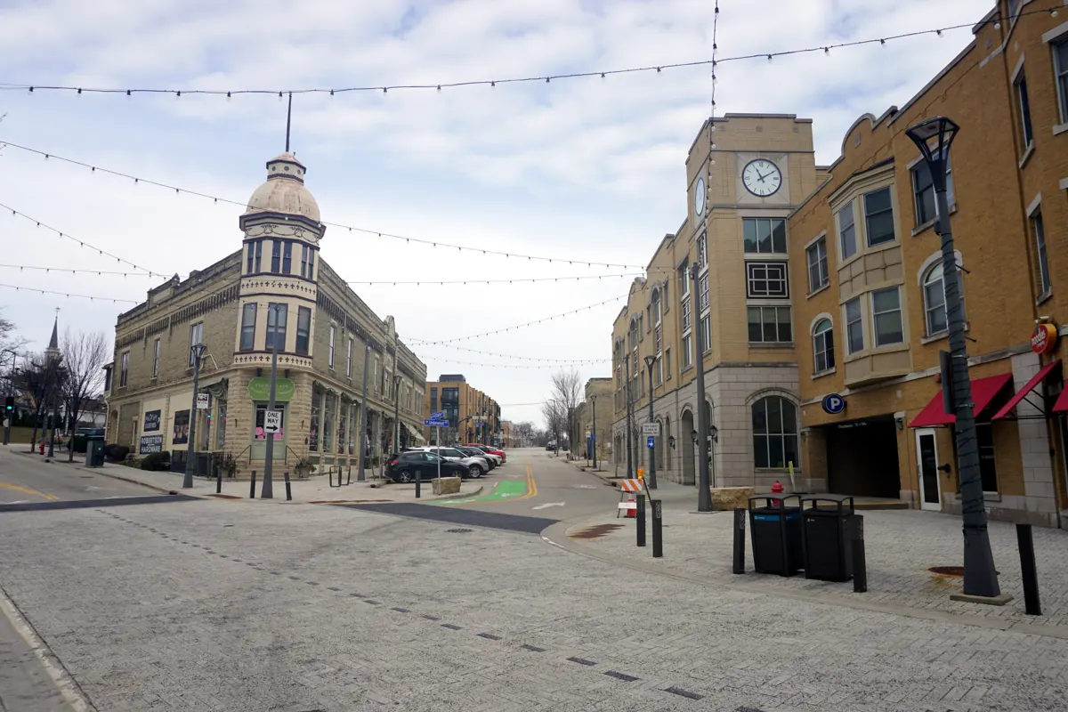 Underwood Avenue in Wauwatosa, Wisconsin